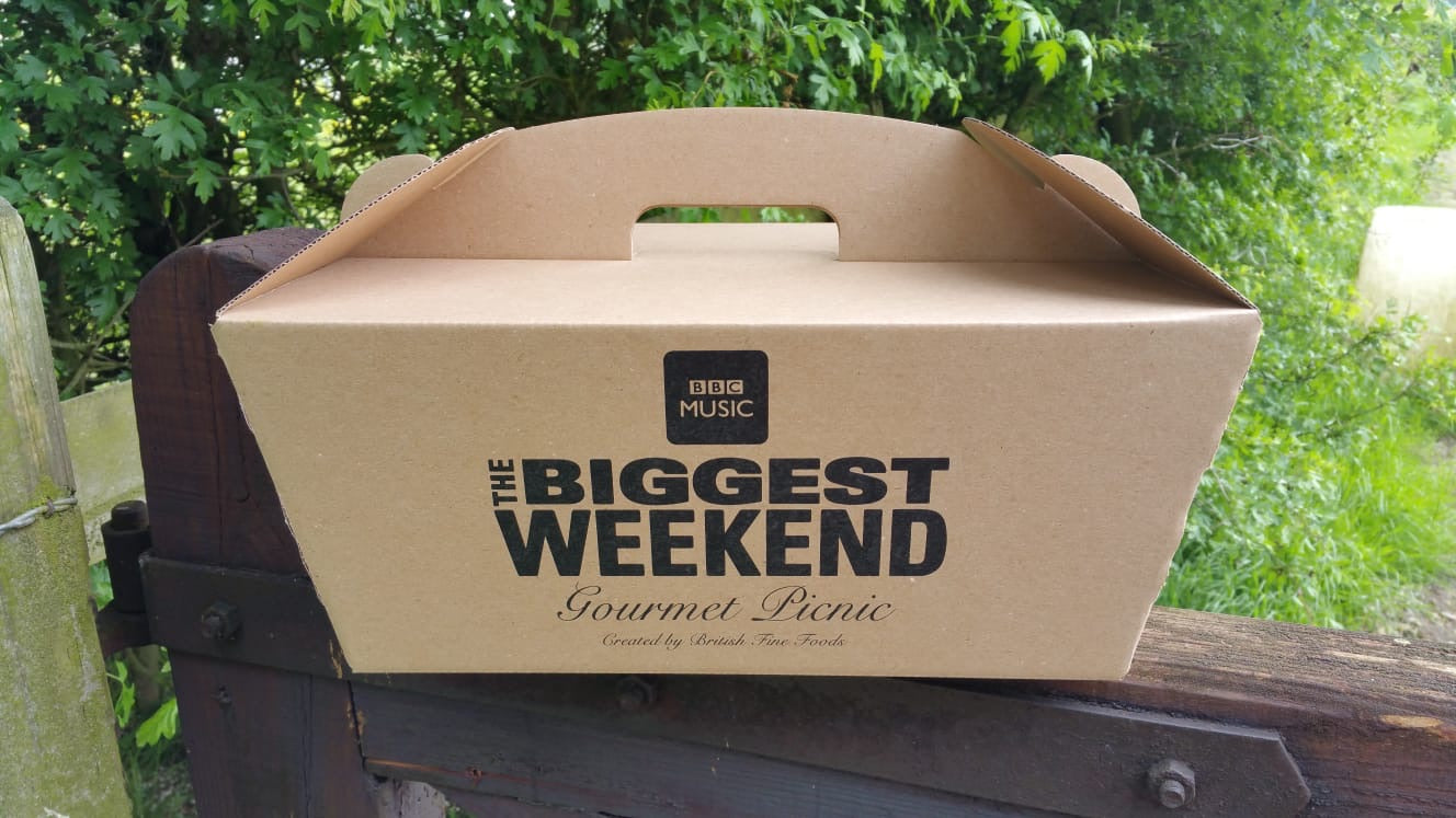 Event Box - Medium (Hamper Boxes For Two People) - Kraft Brown Or White